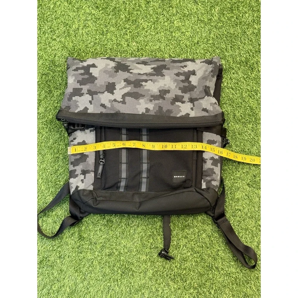 Oakley Backpack Utility Rolled Up Black Camo Blackout School